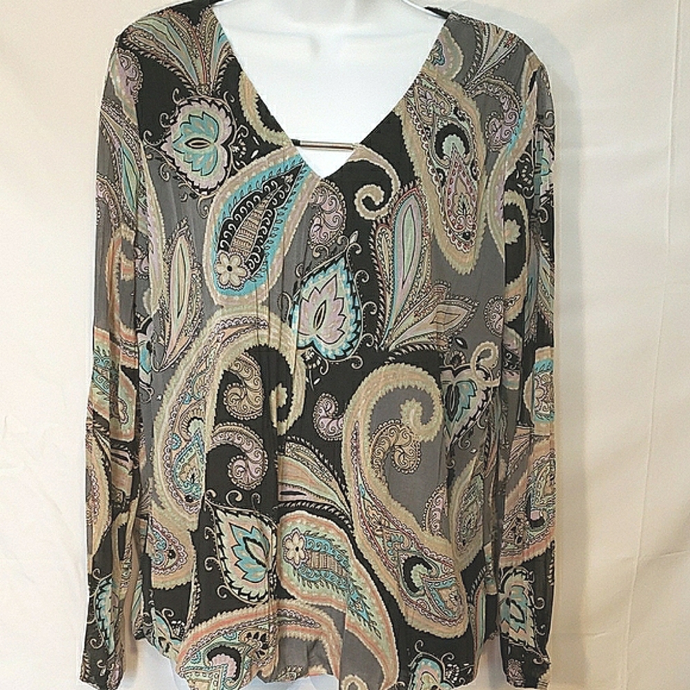 Dana Buchman Black and Gray Asymmetrical Cut-Out Blouse